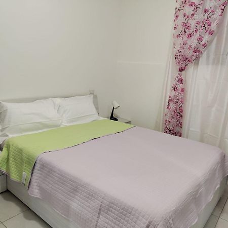 Lovely Appartment Near Como Casnate Con Bernate Экстерьер фото